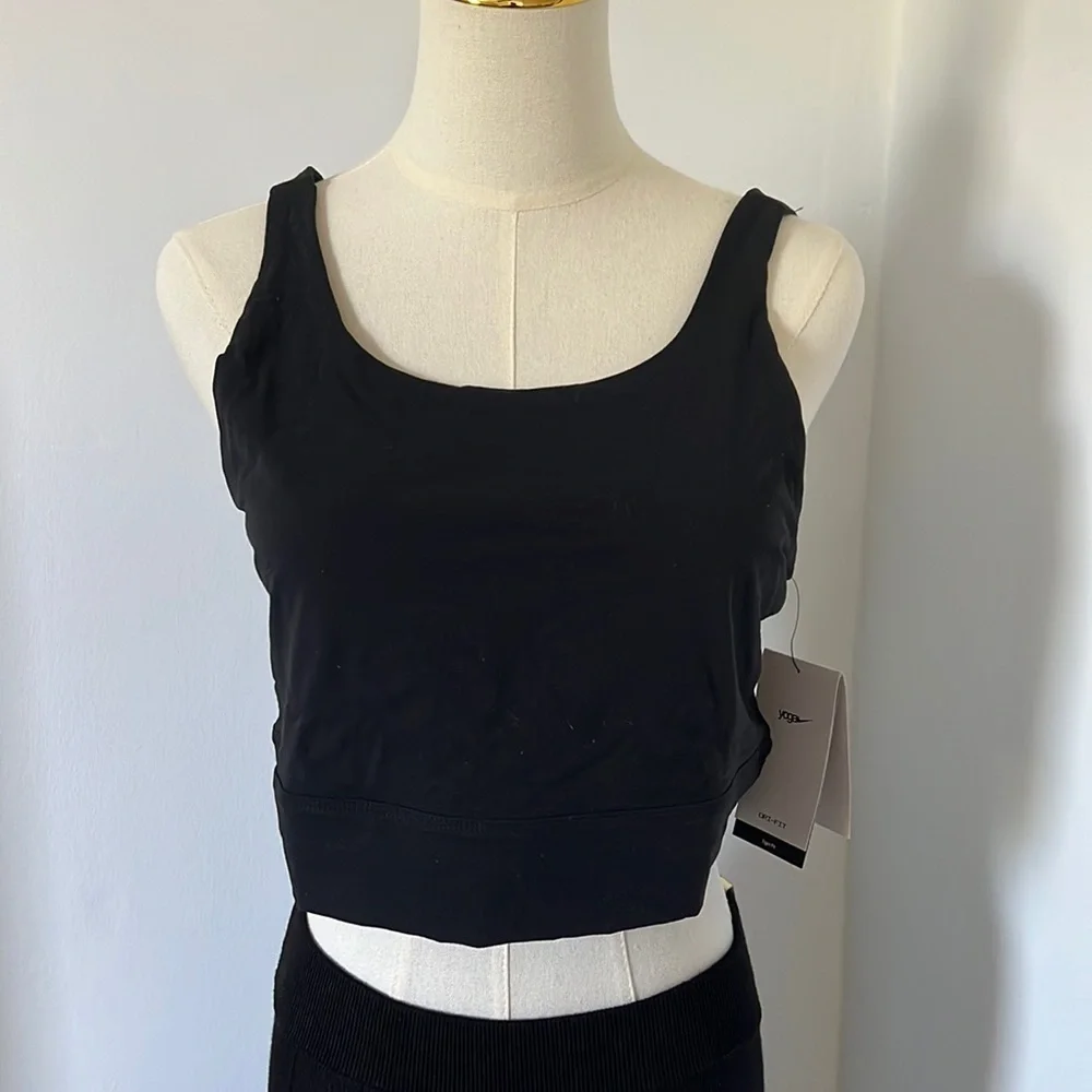 Nike women’s training bra top